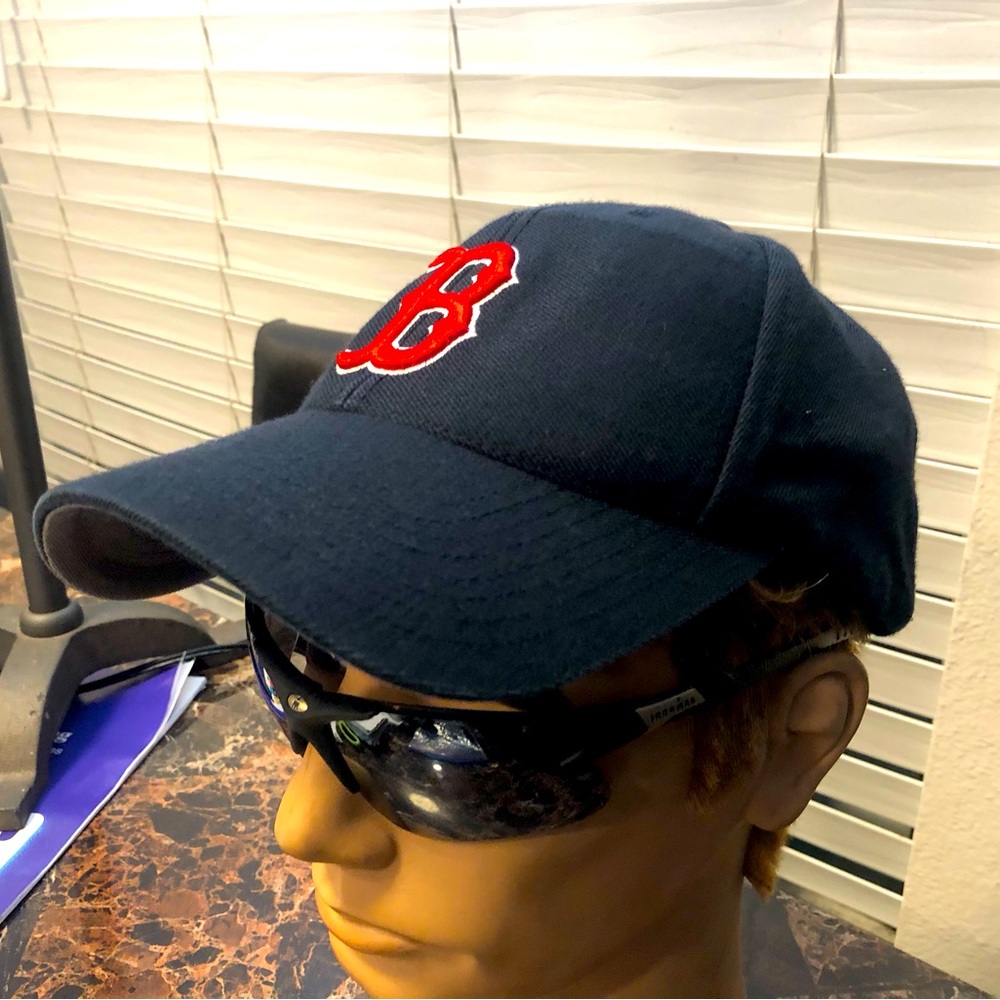 Boston Red Sox Men’s Black Baseball Hats Size One